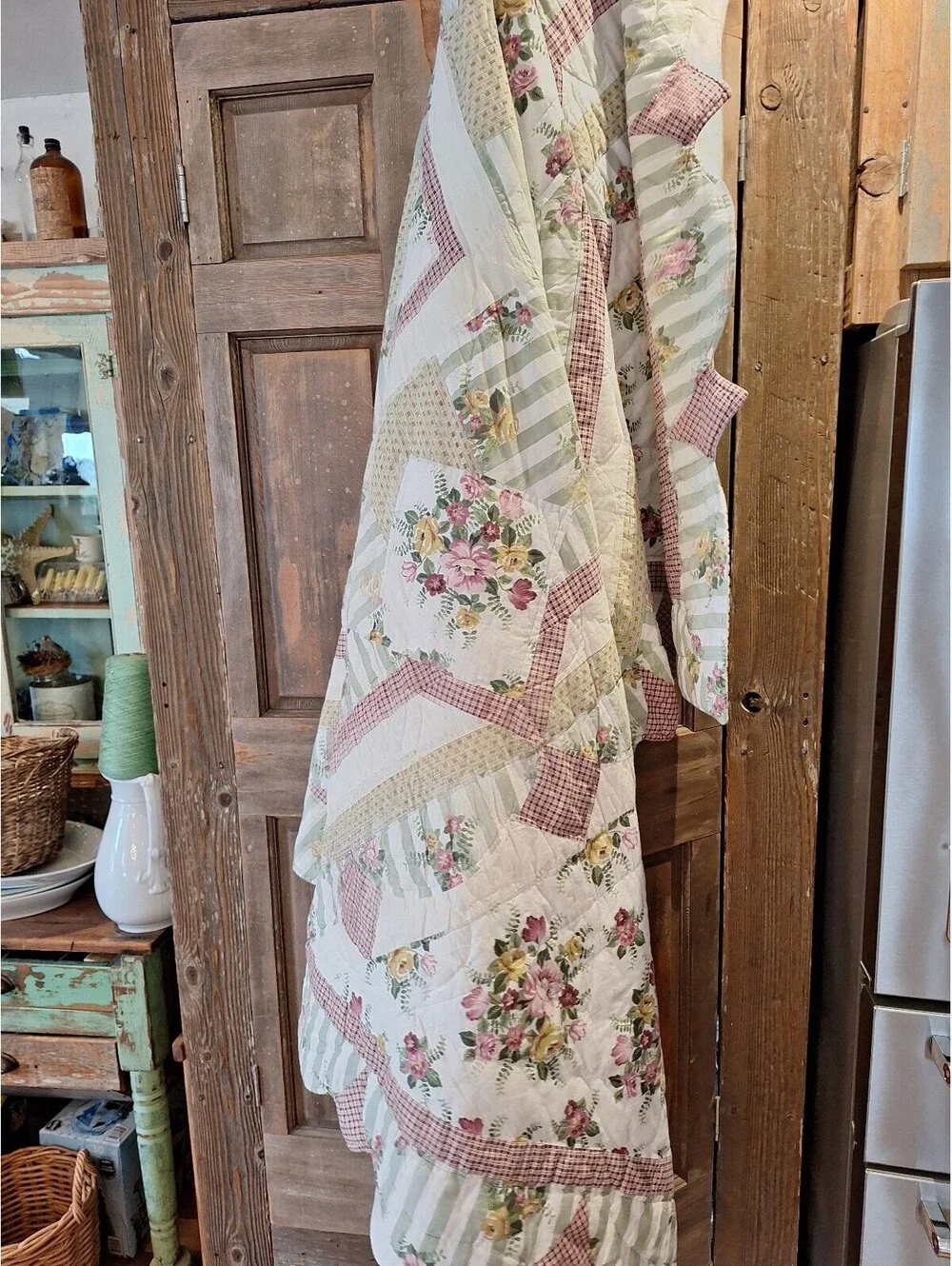 Vintage quilt, cottage core, shabby chic, 84